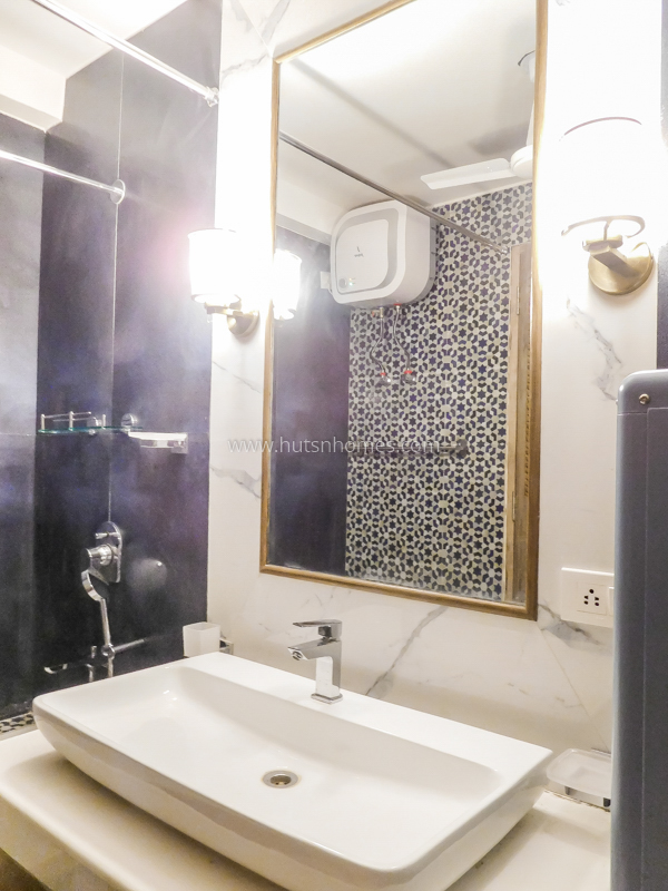 3 BHK Builder Floor For Rent in Defence Colony