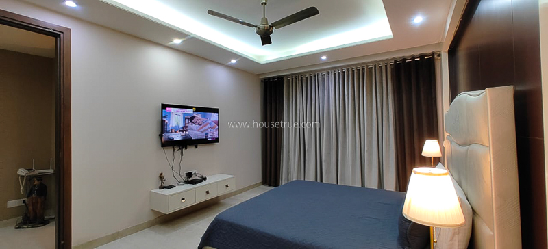 3 BHK Flat For Rent in Defence Colony