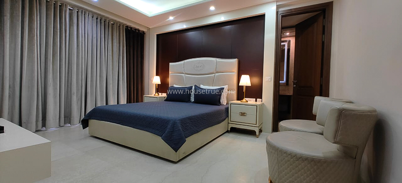 3 BHK Flat For Rent in Defence Colony
