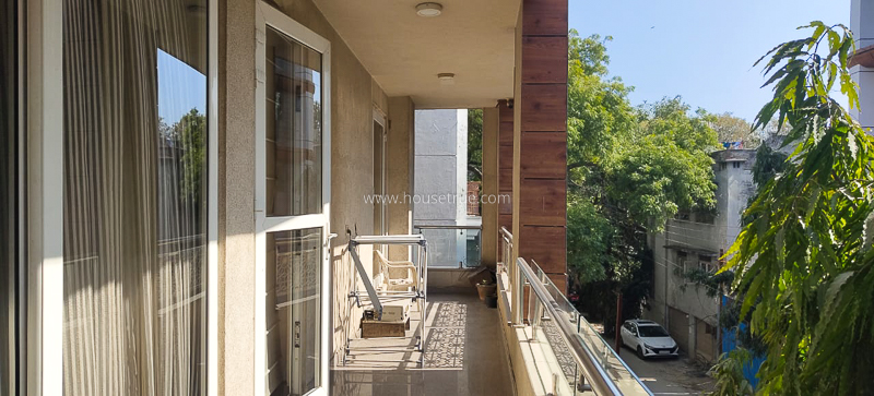 3 BHK Flat For Rent in Defence Colony
