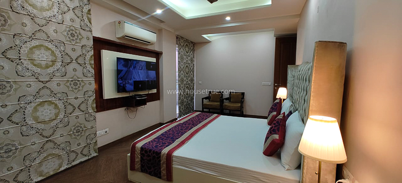3 BHK Flat For Rent in Defence Colony