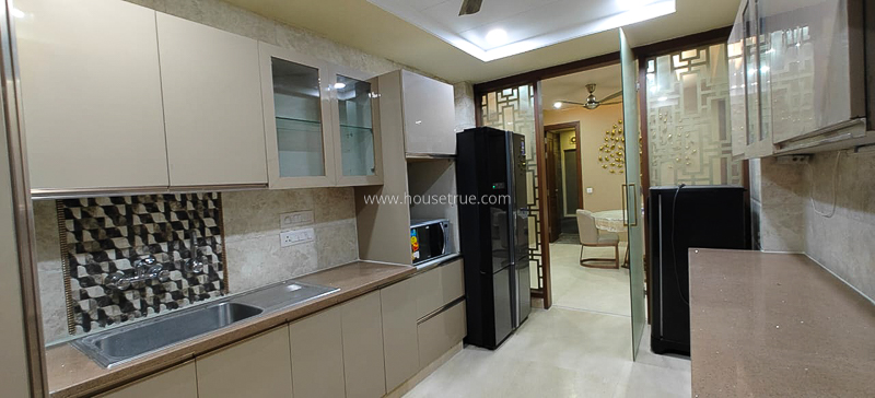 3 BHK Flat For Rent in Defence Colony