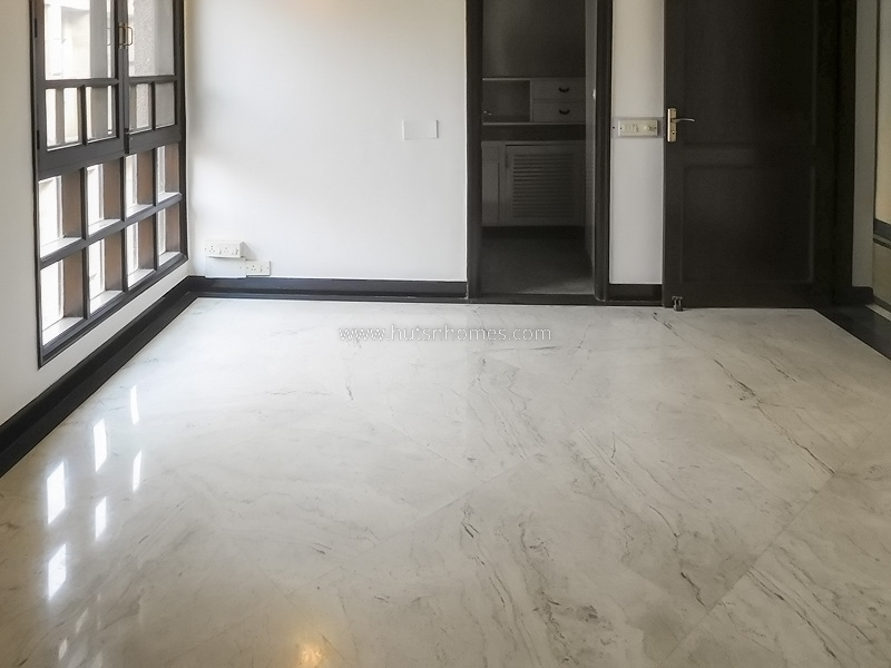 3 BHK Flat For Rent in New Friends Colony