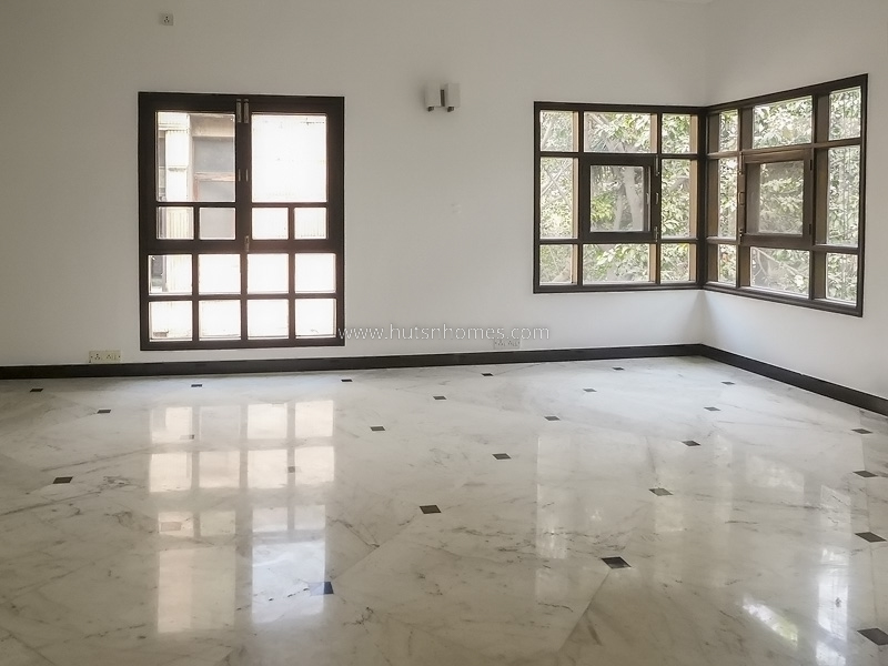 3 BHK Flat For Rent in New Friends Colony