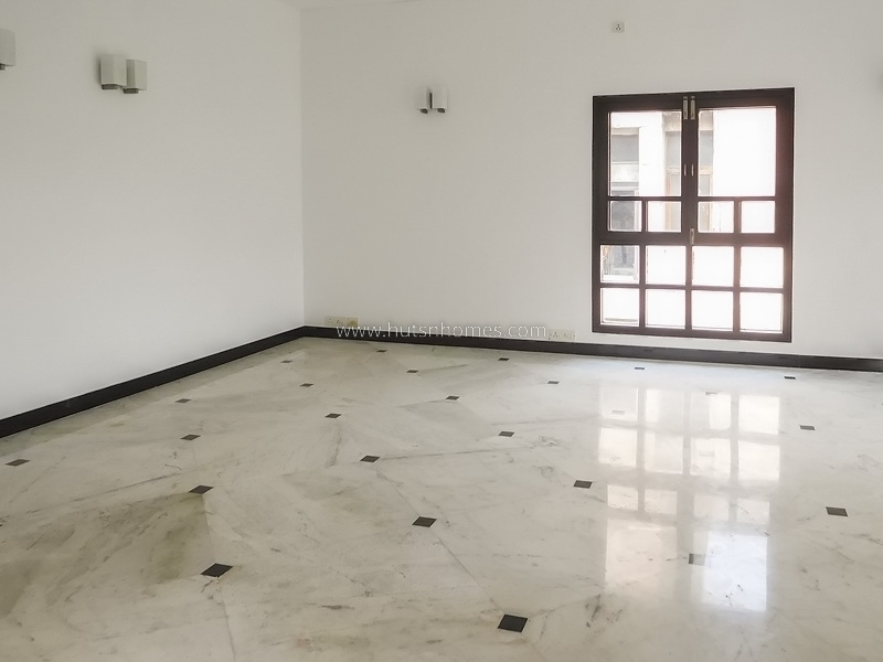 3 BHK Flat For Rent in New Friends Colony