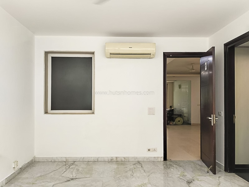 3 BHK Builder Floor For Rent in Defence Colony