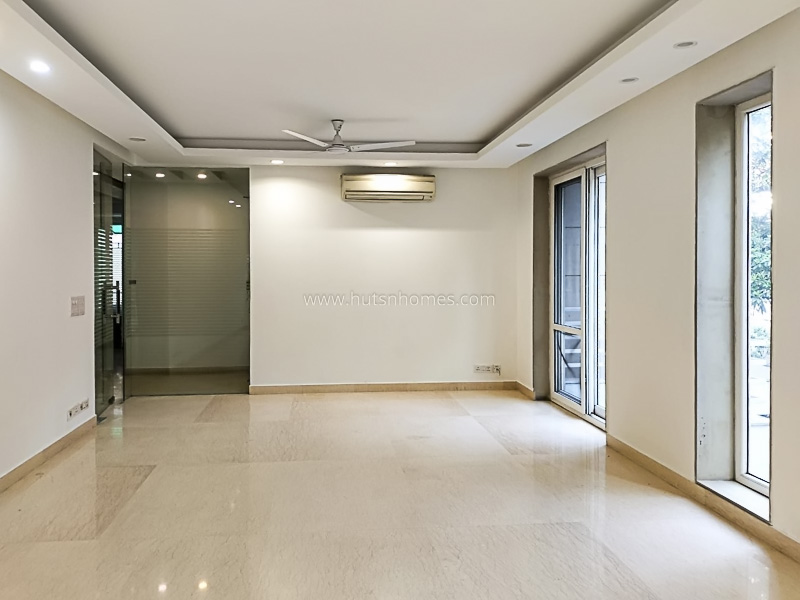 3 BHK Builder Floor For Rent in Defence Colony