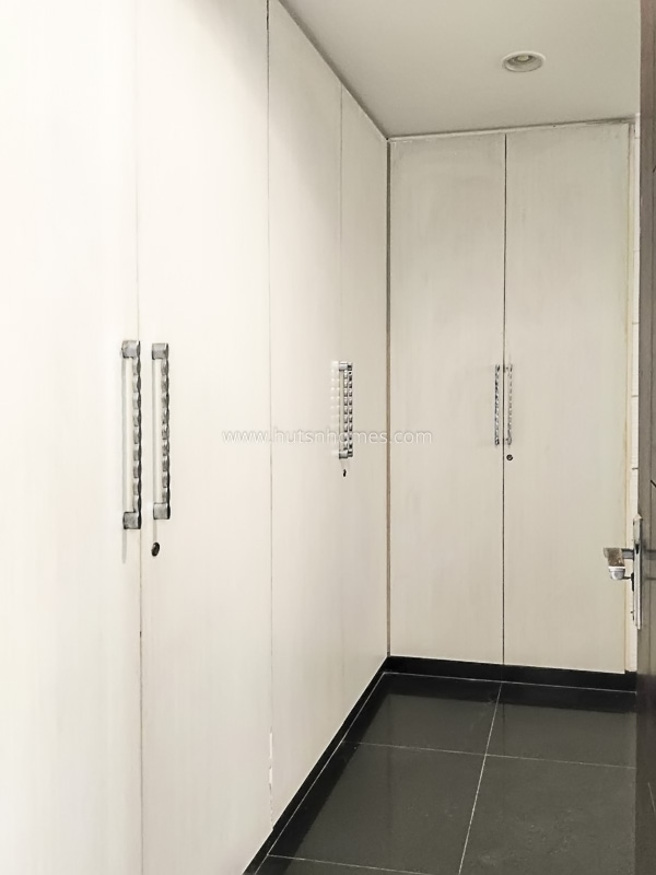 3 BHK Builder Floor For Rent in Defence Colony