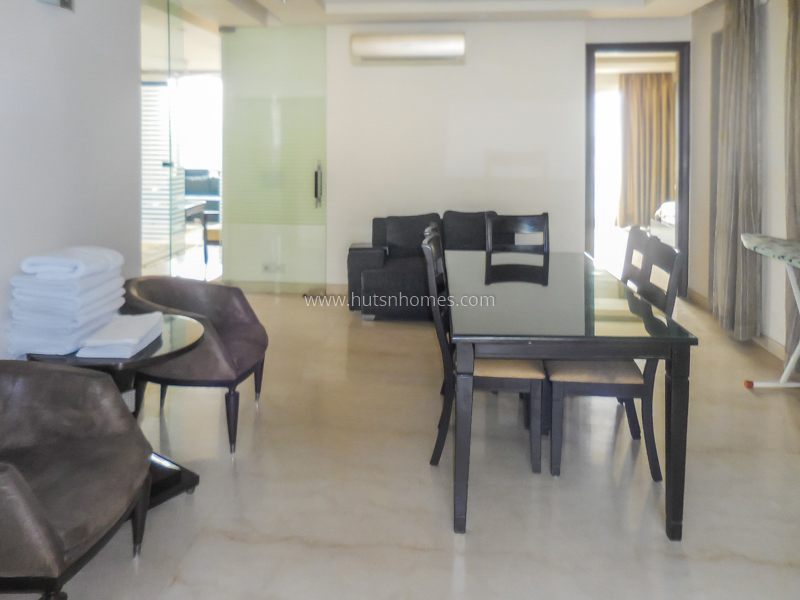 3 BHK Flat For Rent in Defence Colony
