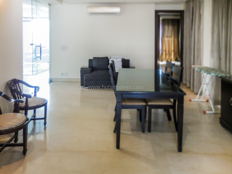 3 BHK Flat For Rent in Defence Colony
