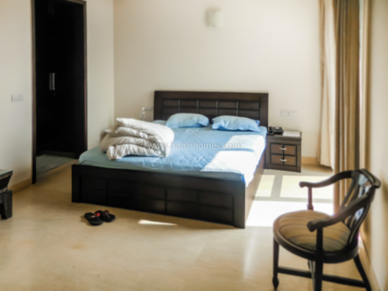 3 BHK Flat For Rent in Defence Colony
