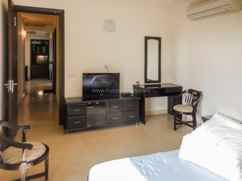 3 BHK Flat For Rent in Defence Colony