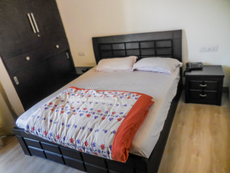 3 BHK Flat For Rent in Defence Colony