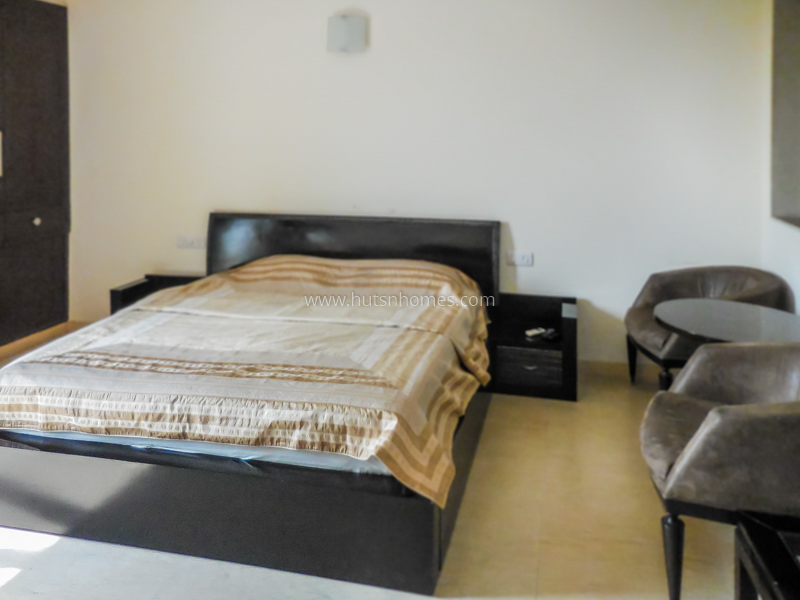 3 BHK Flat For Rent in Defence Colony