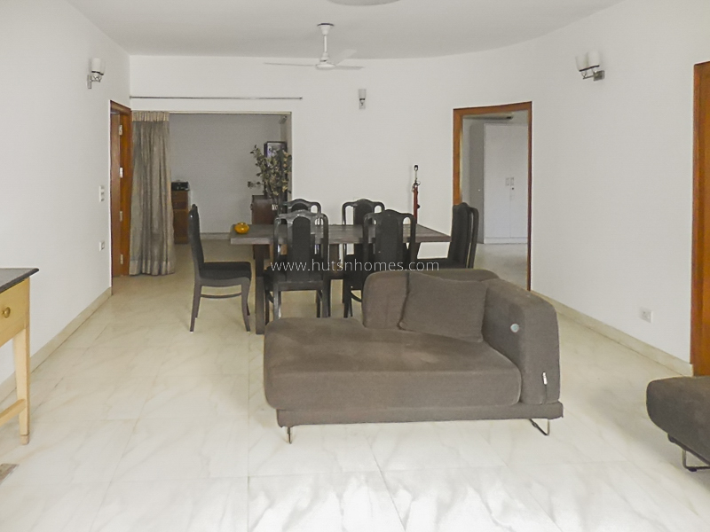 3 BHK Flat For Rent in Defence Colony