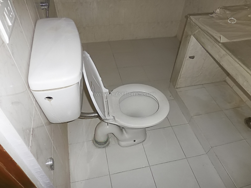 3 BHK Flat For Rent in Defence Colony