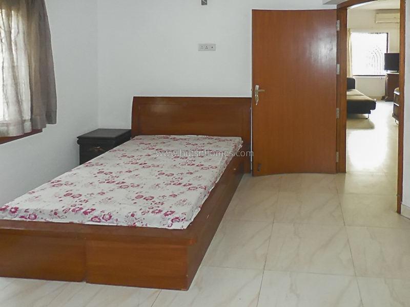 3 BHK Flat For Rent in Defence Colony
