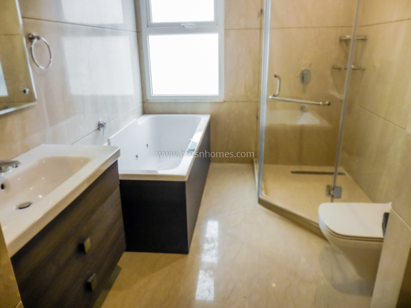 4 BHK Builder Floor For Rent in Defence Colony