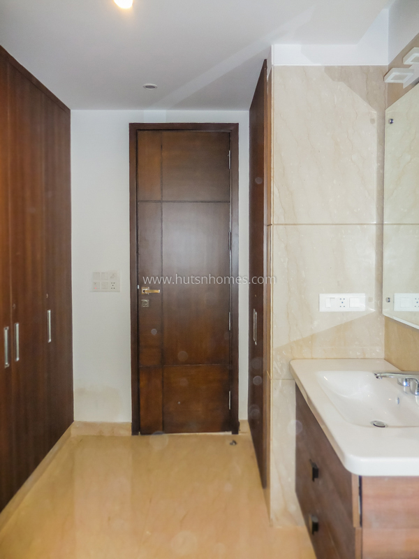 4 BHK Builder Floor For Rent in Defence Colony