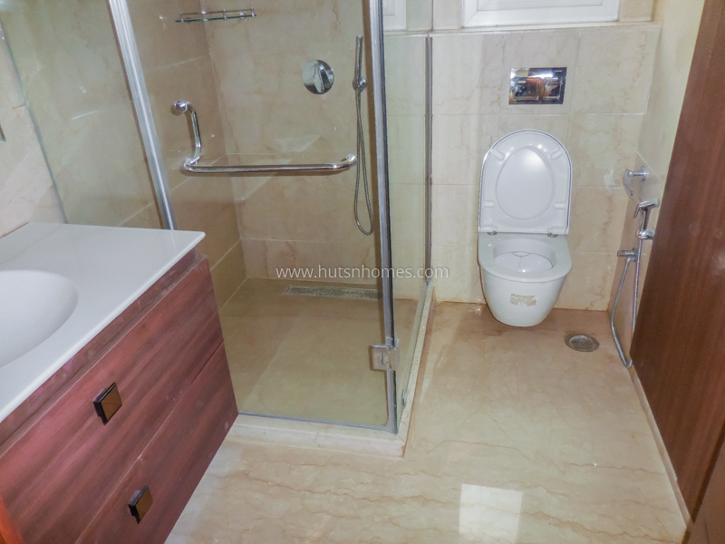 4 BHK Builder Floor For Rent in Defence Colony