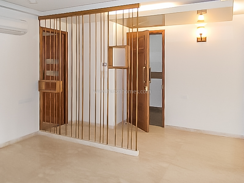 3 BHK Flat For Rent in Defence Colony