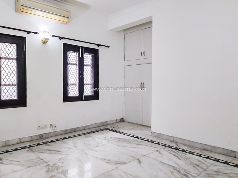 4 BHK Flat For Rent in Vasant Vihar