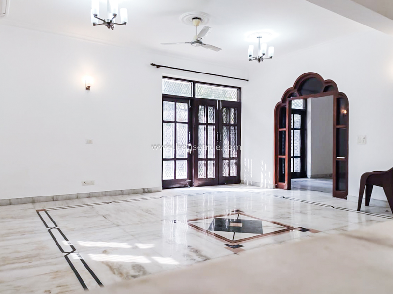 4 BHK Flat For Rent in Vasant Vihar