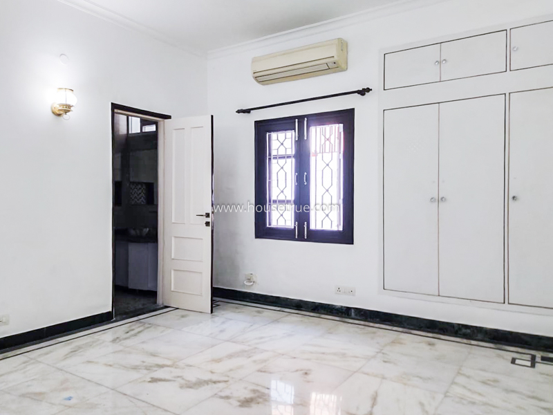 4 BHK Flat For Rent in Vasant Vihar