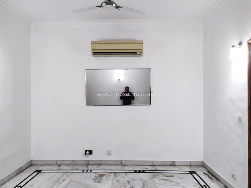 4 BHK Flat For Rent in Vasant Vihar