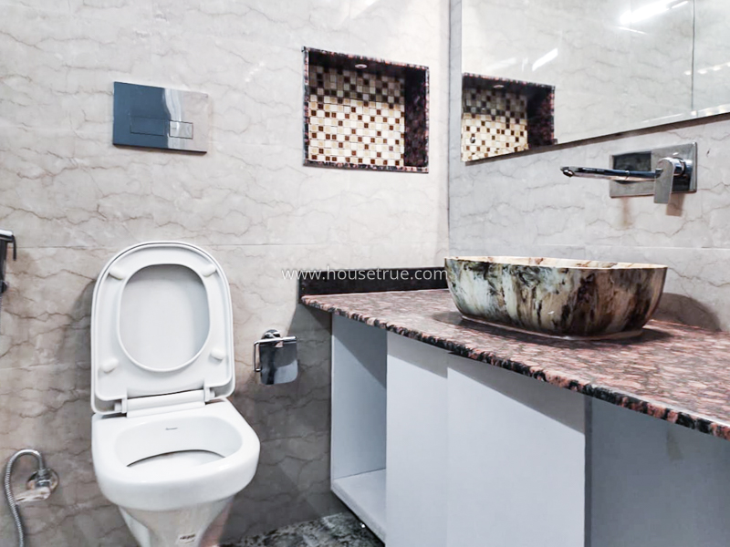 4 BHK Flat For Rent in Vasant Vihar