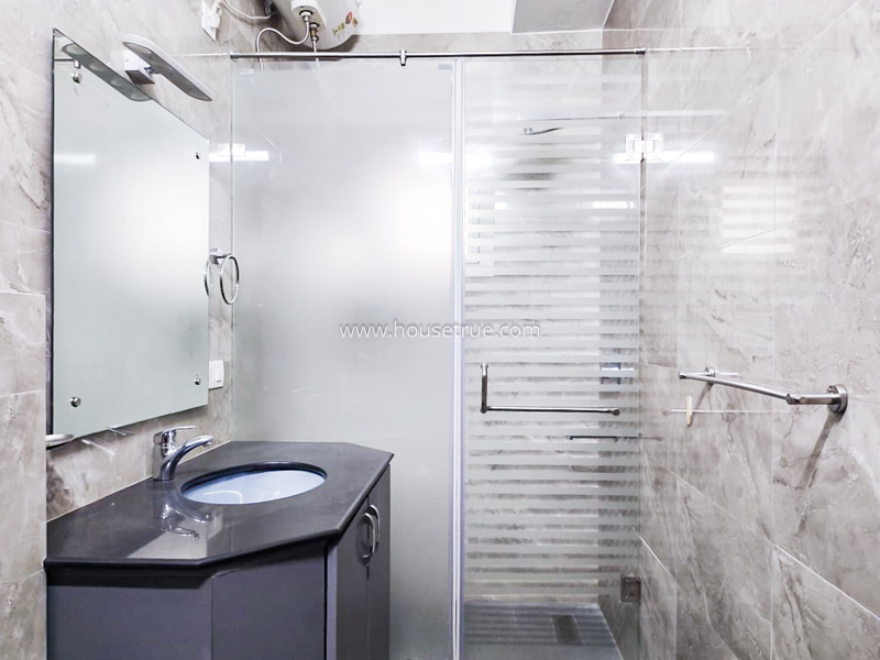 4 BHK Flat For Rent in Vasant Vihar