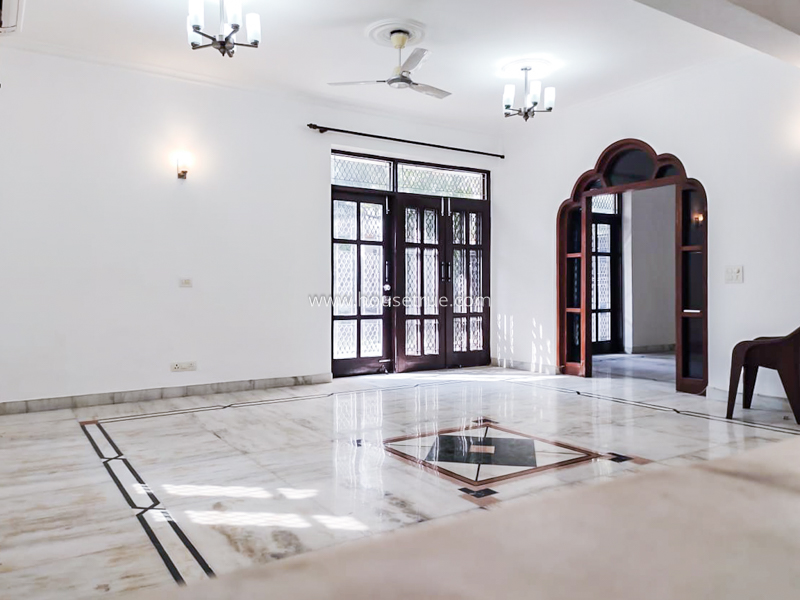 4 BHK Flat For Rent in Vasant Vihar