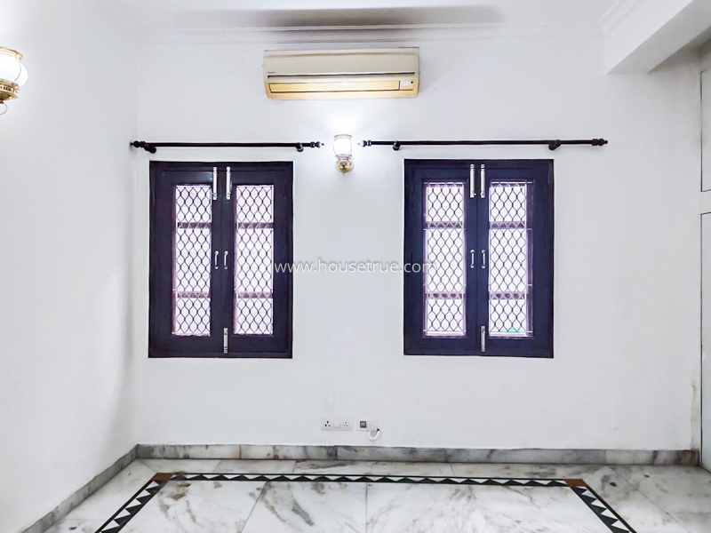 4 BHK Flat For Rent in Vasant Vihar