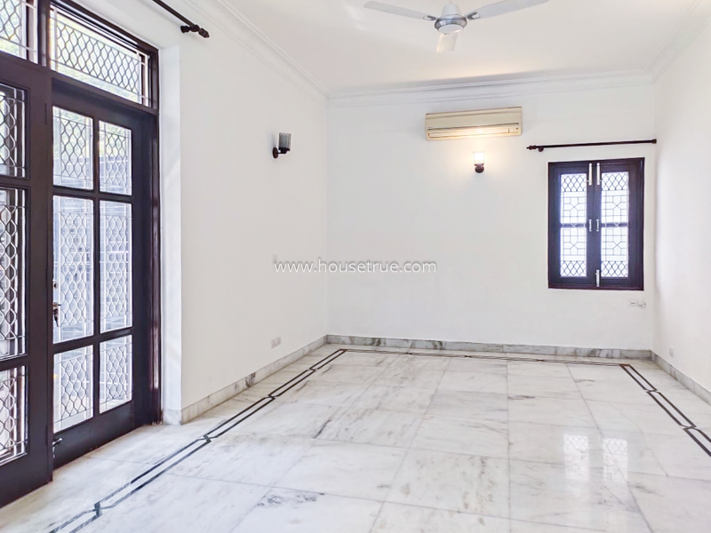 4 BHK Flat For Rent in Vasant Vihar