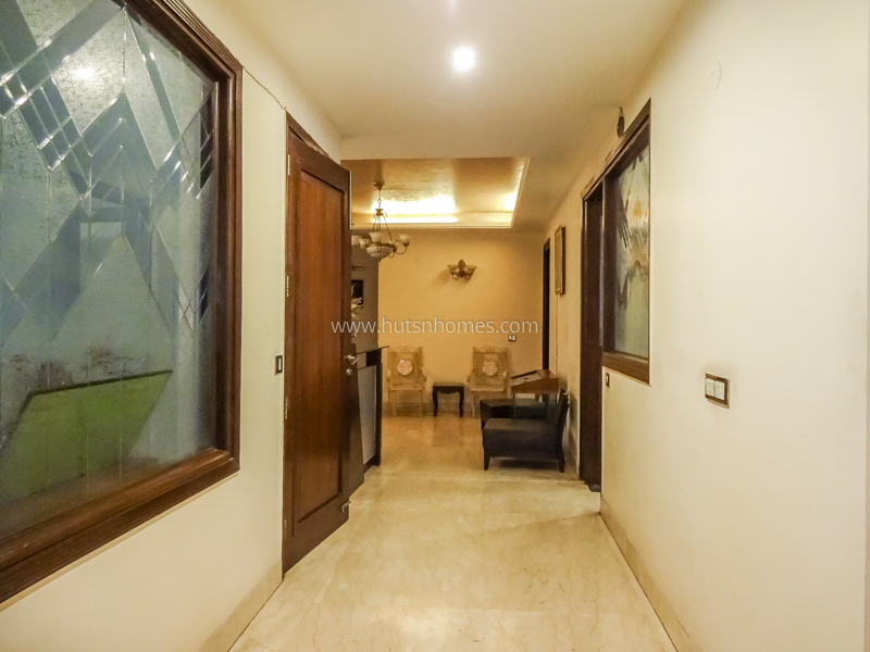 4 BHK Flat For Rent in Vasant Vihar