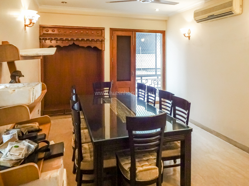 4 BHK Flat For Rent in Vasant Vihar