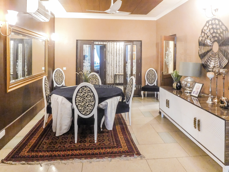4 BHK Flat For Rent in Friends Colony East