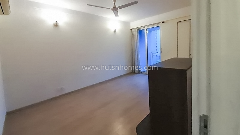 4 BHK Condo For Rent in Golf Course Road