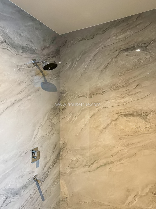 5 BHK House For Rent in Friends Colony East