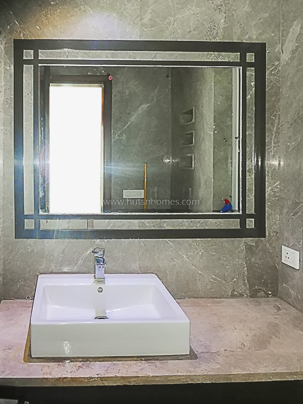 4 BHK Flat For Rent in Anand Niketan