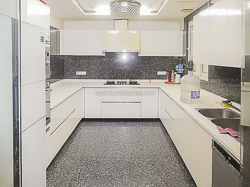 4 BHK Flat For Rent in Anand Niketan