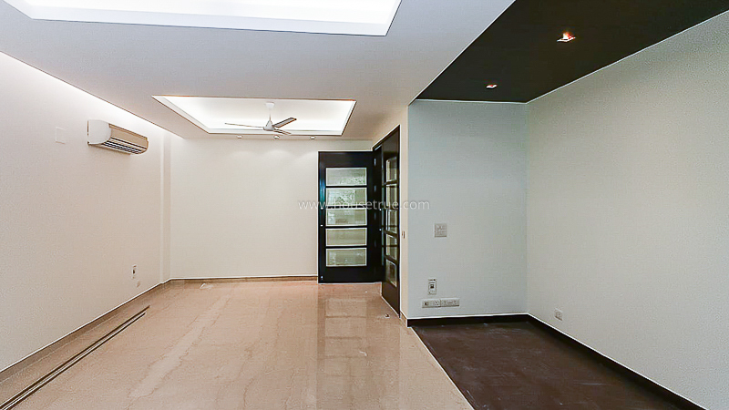 4 BHK Duplex For Rent in West End Colony