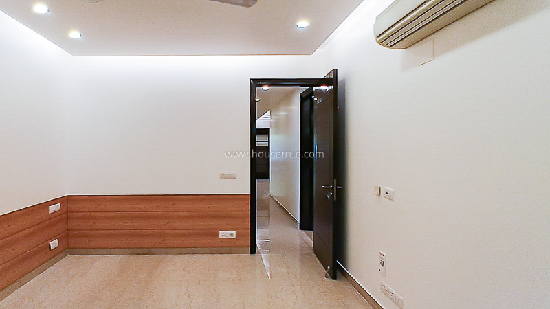 4 BHK Duplex For Rent in West End Colony