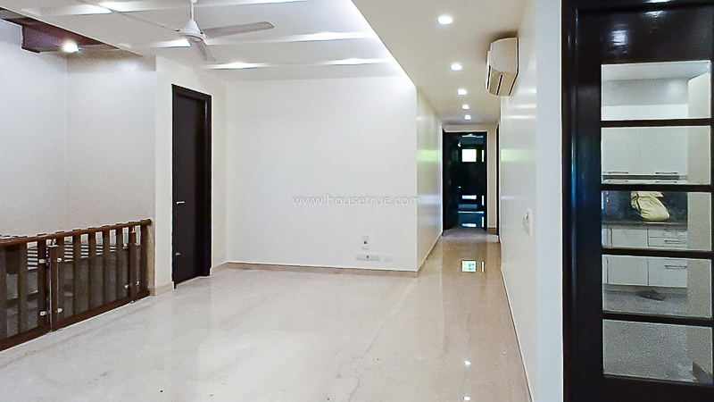 4 BHK Duplex For Rent in West End Colony