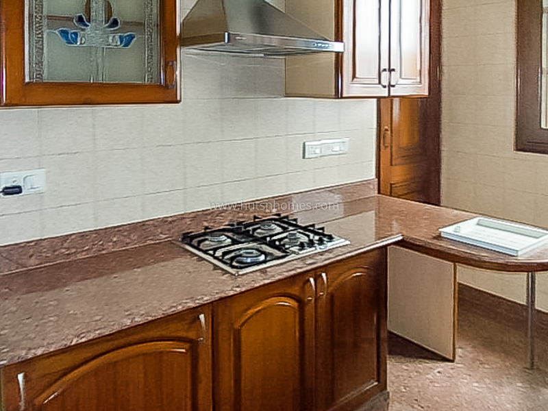 4 BHK Flat For Rent in Anand Niketan