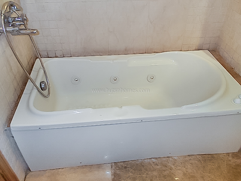 4 BHK Flat For Rent in Anand Niketan