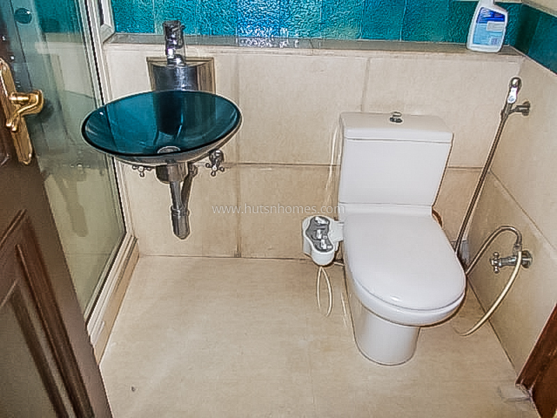 4 BHK Flat For Rent in Anand Niketan