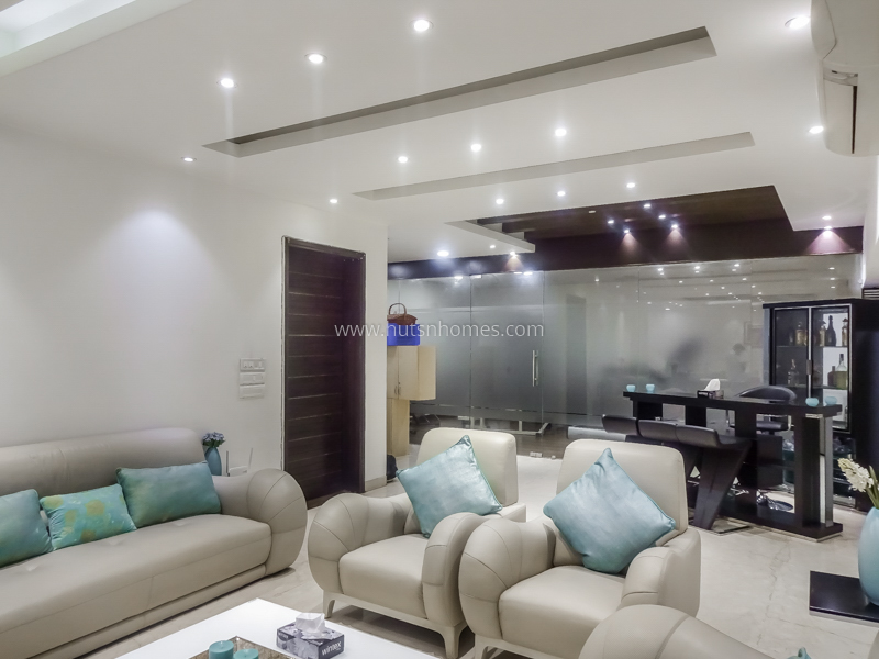 4 BHK Duplex For Rent in New Friends Colony