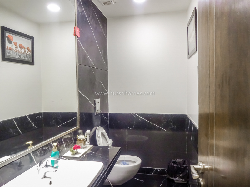 4 BHK Duplex For Rent in New Friends Colony