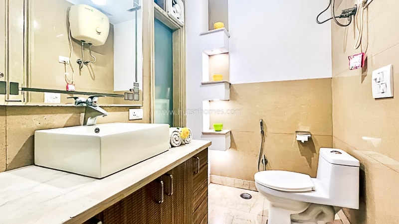 3 BHK Flat For Rent in Panchsheel Enclave